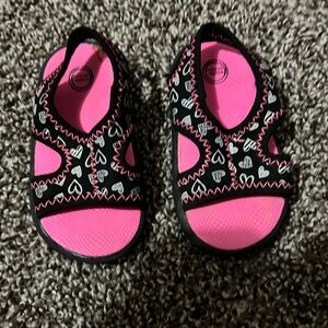 Size 4 water sandals